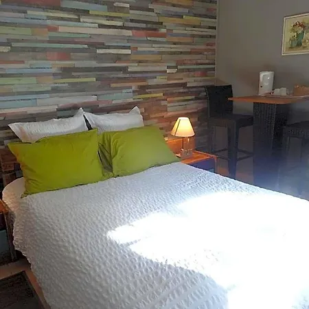 Au Retour Du Bed & Breakfast